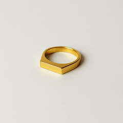 Basic Signet Ring