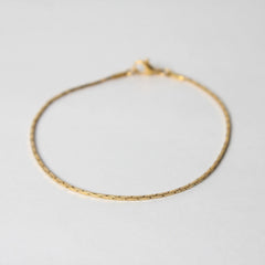 Wire Gold Bracelet